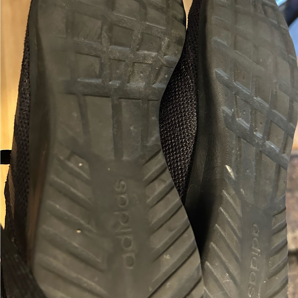Adidas women’s cloud foam pure black slip-on athletic shoes, size 8. EUC. - Picture 9 of 10